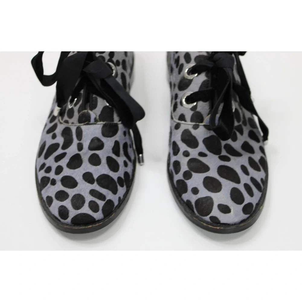 Shellys London Women's 39 8.5 Blue & Black Hair Fur Wingtip Oxford Shoes
